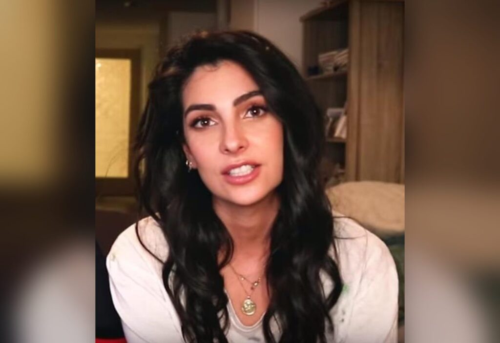 Anna Nooshin