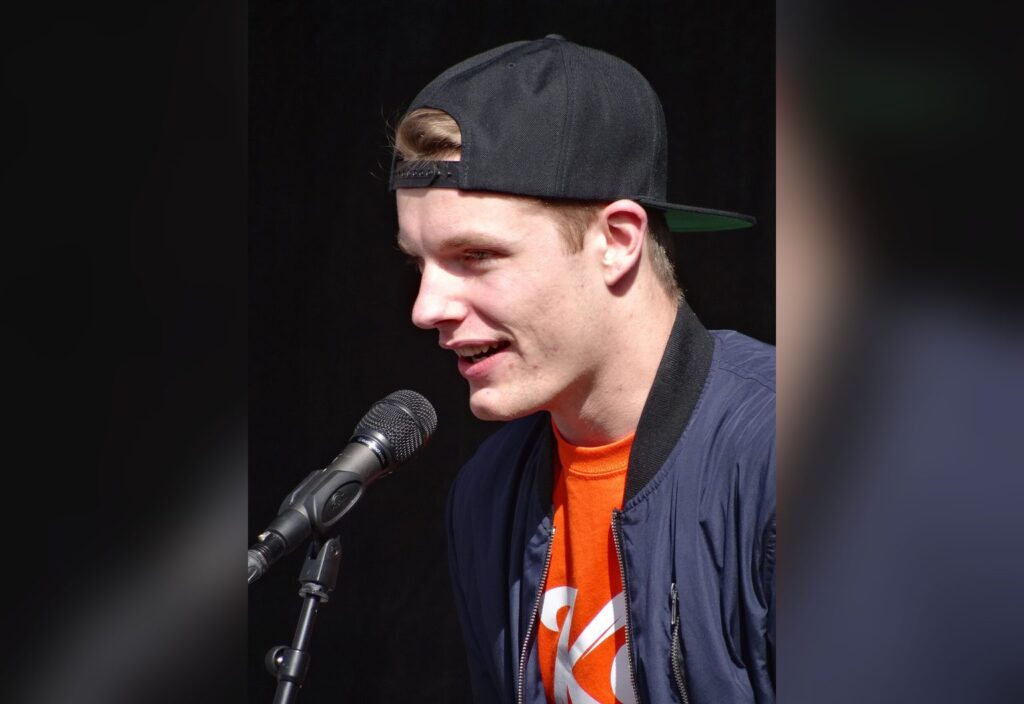 Enzo Knol